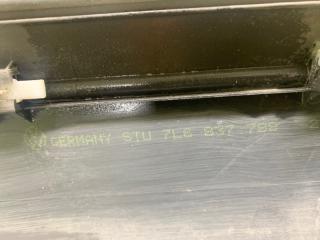 Накладка двери передняя правая TOUAREG 02-10 2007 BHK 3.6