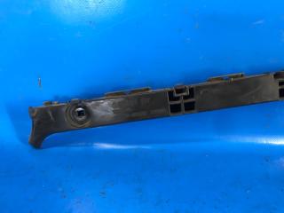 Кронштейн заднего бампера правый TOYOTA PRIUS - 20 03-11 1NZ-FXE 1.5L