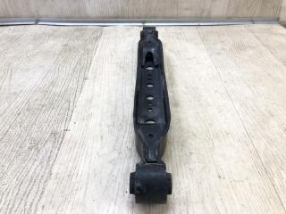 Рычаг задней подвески поперечный нижний правый NISSAN QASHQAI/ROGUE SPORT 14- J11 2.0L MR20DD