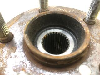 Ступица передняя LEGACY 09-15 BM 2012 SEDAN 3.6 EZ36