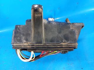 Блок предохранителей моторный отсек TOYOTA TUNDRA 07-13 4.0 1GRFE