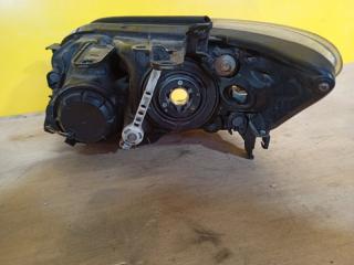 Фара правая RAV4 05-12