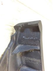 Накладка петли крышки багажника левая OUTLANDER XL 05-13 2007 Внедорожник 3.0 6B31