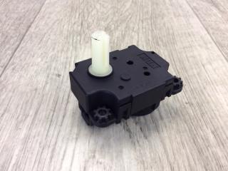 Моторчик заслонки печки MITSUBISHI OUTLANDER XL 05-13 Внедорожник 3.0 6B31