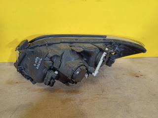 Фара правая RAV4 05-12