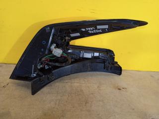 Фонарь наружный правый LEAF 18-