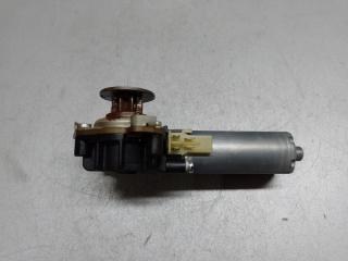 Моторчик регулировки сиденья передний левый GL-CLASS X164 06-12 2011 M273923 4.7L