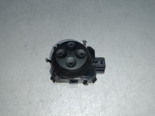 Кнопка регулировки сиденья передняя левая MERCEDES GL-CLASS X164 06-12 2011 Б/У Кнопка регулировки сиденья передняя левая MERCEDES GL-CLASS X164 06-12 2011