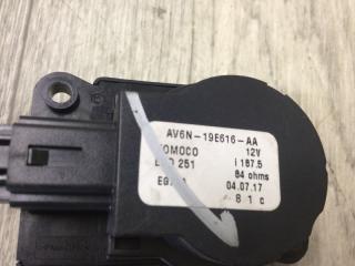 Моторчик заслонки печки FORD ESCAPE 12-19 TM2 2.5 T25HDEX