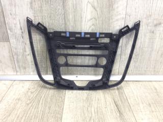 Накладка торпедо центр. ESCAPE 12-19 2018 TM2 2.5 T25HDEX