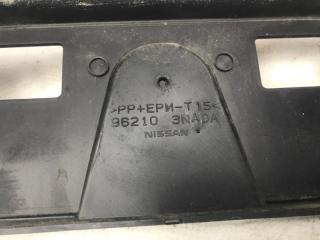 Площадка номерного знака NISSAN LEAF 10-17