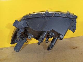 Фара правая RAV4 05-12