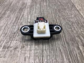 Датчик удара передний правый QASHQAI/ROGUE SPORT 14- 2020 J11 2.0L MR20DD