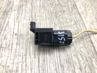 Датчик удара задний правый QASHQAI/ROGUE SPORT 14- 2020 J11 2.0L MR20DD