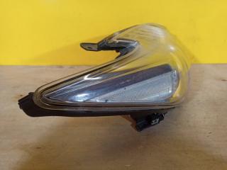 Фара правая PRIUS - 30 09-17