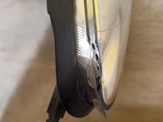 Фара правая AURIS 06-12