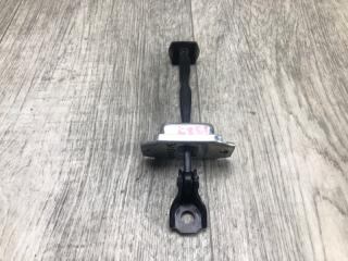 Ограничитель двери задний правый QASHQAI/ROGUE SPORT 14- 2020 J11 2.0L MR20DD