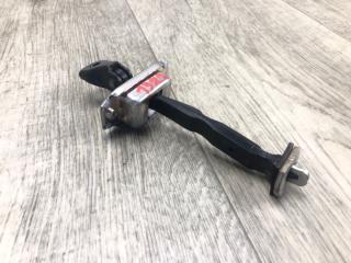 Ограничитель двери передний левый QASHQAI/ROGUE SPORT 14- 2020 J11 2.0L MR20DD