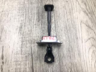 Ограничитель двери передний левый QASHQAI/ROGUE SPORT 14- 2020 J11 2.0L MR20DD