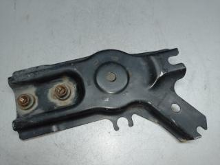 Крепление балки подвески переднее правое TLX 14-17