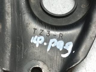 Крепление радиатора правое ACURA TLX 14-17 2.4 K24W7