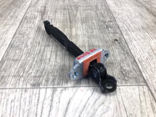 Ограничитель двери передний правый KIA FORTE/CERATO TD 08-13 2009 Б/У Ограничитель двери передний правый KIA FORTE/CERATO TD 08-13 2009