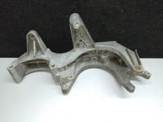 Кронштейн генератора TOUAREG 02-10 2007 BHK 3.6