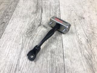 Ограничитель двери передний INFINITI Q50 15-20 2016