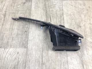 Дефлектор воздушный передний правый INFINITI Q50 15-20 SEDAN 2.0T M274