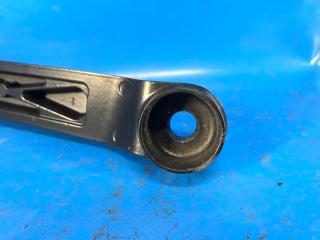 Поводок стеклоочистителя передний правый PRIUS 16- 2017 XW50