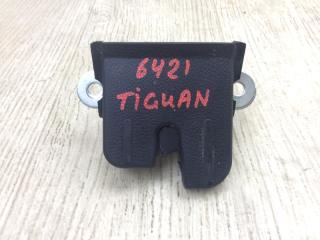 Замок крышки багажника VOLKSWAGEN TIGUAN 08-17 2011