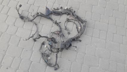 Проводка подкапотная AVENSIS 03-08