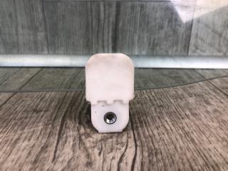 Стекло двери переднее правое MITSUBISHI OUTLANDER XL 05-13 2.4 4B12