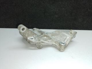 Кронштейн генератора MITSUBISHI OUTLANDER XL 05-13 CW 3.0 6B31