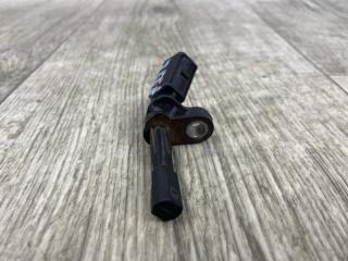 Датчик ABS задний левый PASSAT B7 11-15 2014 Седан 2.5 CBUA