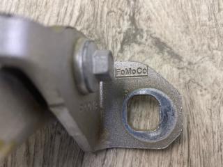 Петля двери нижняя передняя правая ESCAPE 12-19 2018 TM2 2.5 T25HDEX