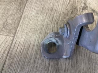 Петля двери нижняя задняя левая ESCAPE 12-19 2018 TM2 2.5 T25HDEX