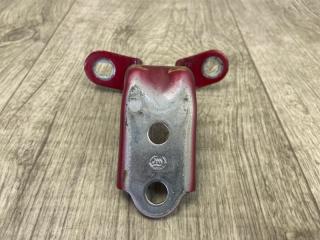 Петля двери нижняя передняя правая KIA FORTE/CERATO TD 08-13 2009