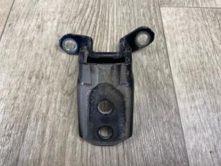 Петля двери нижняя передняя правая INFINITI Q50 15-20 2016