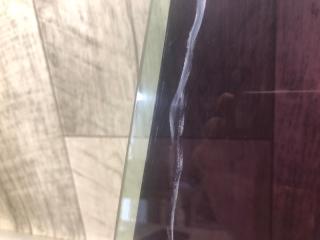 Стекло двери переднее левое PRIUS - 30 09-17 2010 ZVW30