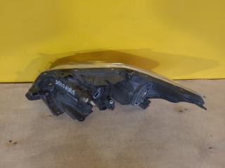 Фара правая AURIS 06-12