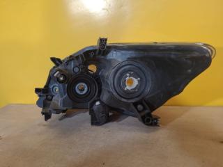 Фара правая AURIS 06-12