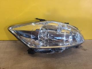 Фара правая AURIS 06-12