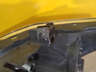 Фара правая AURIS 06-12