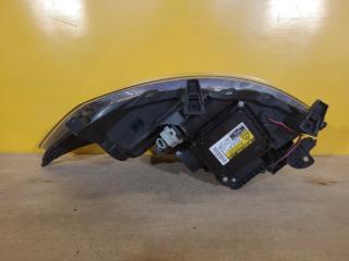 Фара правая AURIS 06-12