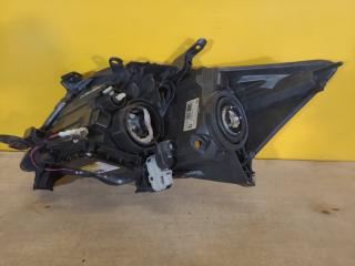 Фара правая AURIS 06-12