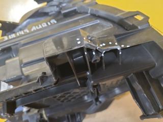 Фара левая AURIS 06-12