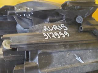 Фара левая AURIS 06-12