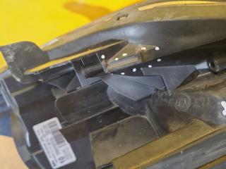 Фара левая AURIS 06-12