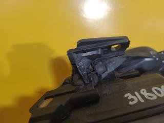 Фара правая AURIS 06-12